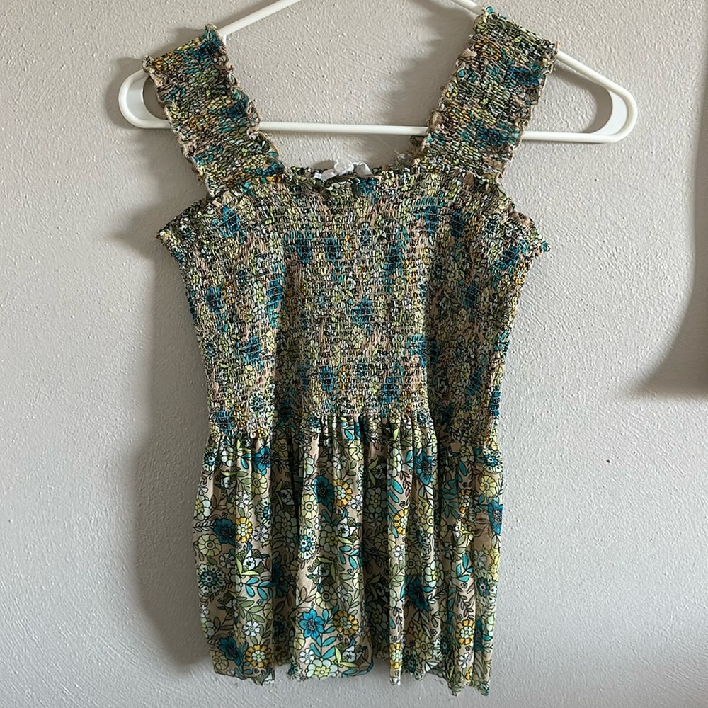 Green floral top